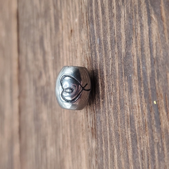 Calligraphy heart charm - Picture 1 of 2